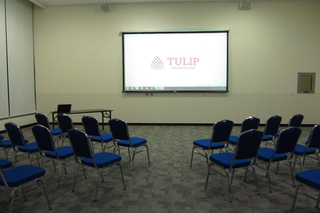 Aparthotel Tulip & 4*
