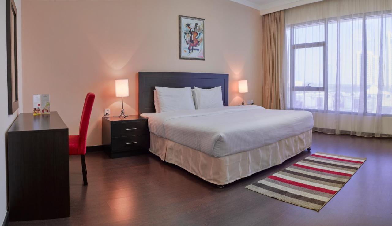 Aparthotel Tulip & 4*